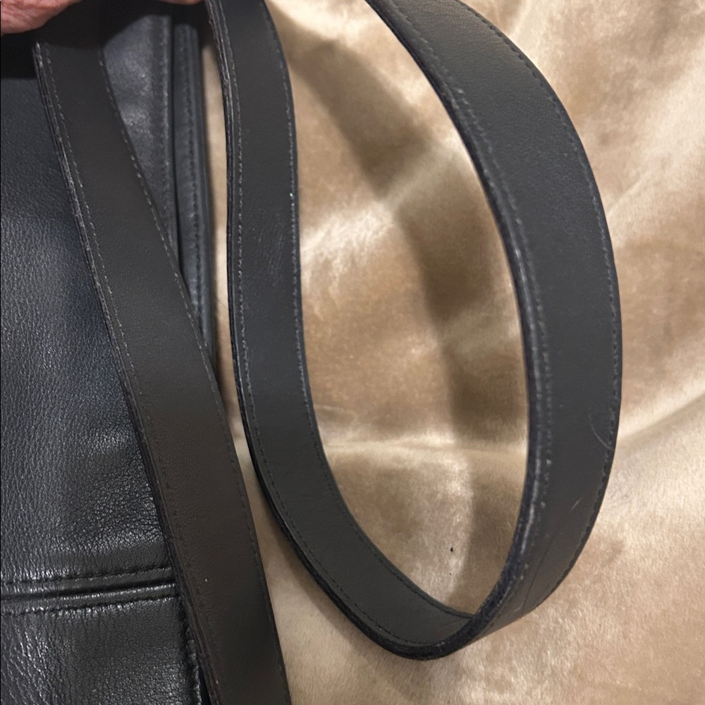 Coach Monterey Hobo Black Leather Vintage Bucket Bag- Excellent! - Picture 8 of 12